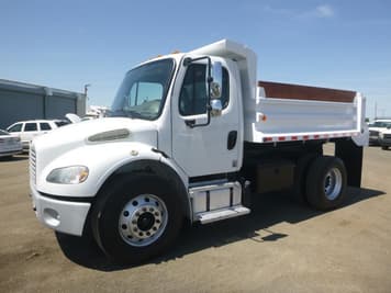 Main image Freightliner M2 106